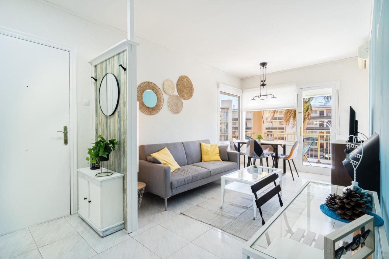 Coastal Paradise & Cozy Home With A 100M From The Beach! Cambrils Exterior photo