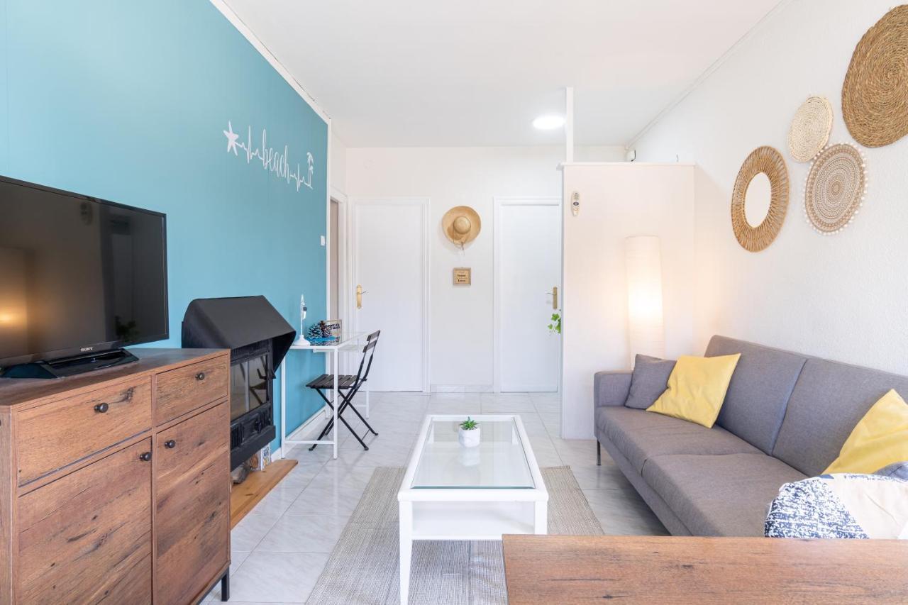 Coastal Paradise & Cozy Home With A 100M From The Beach! Cambrils Exterior photo