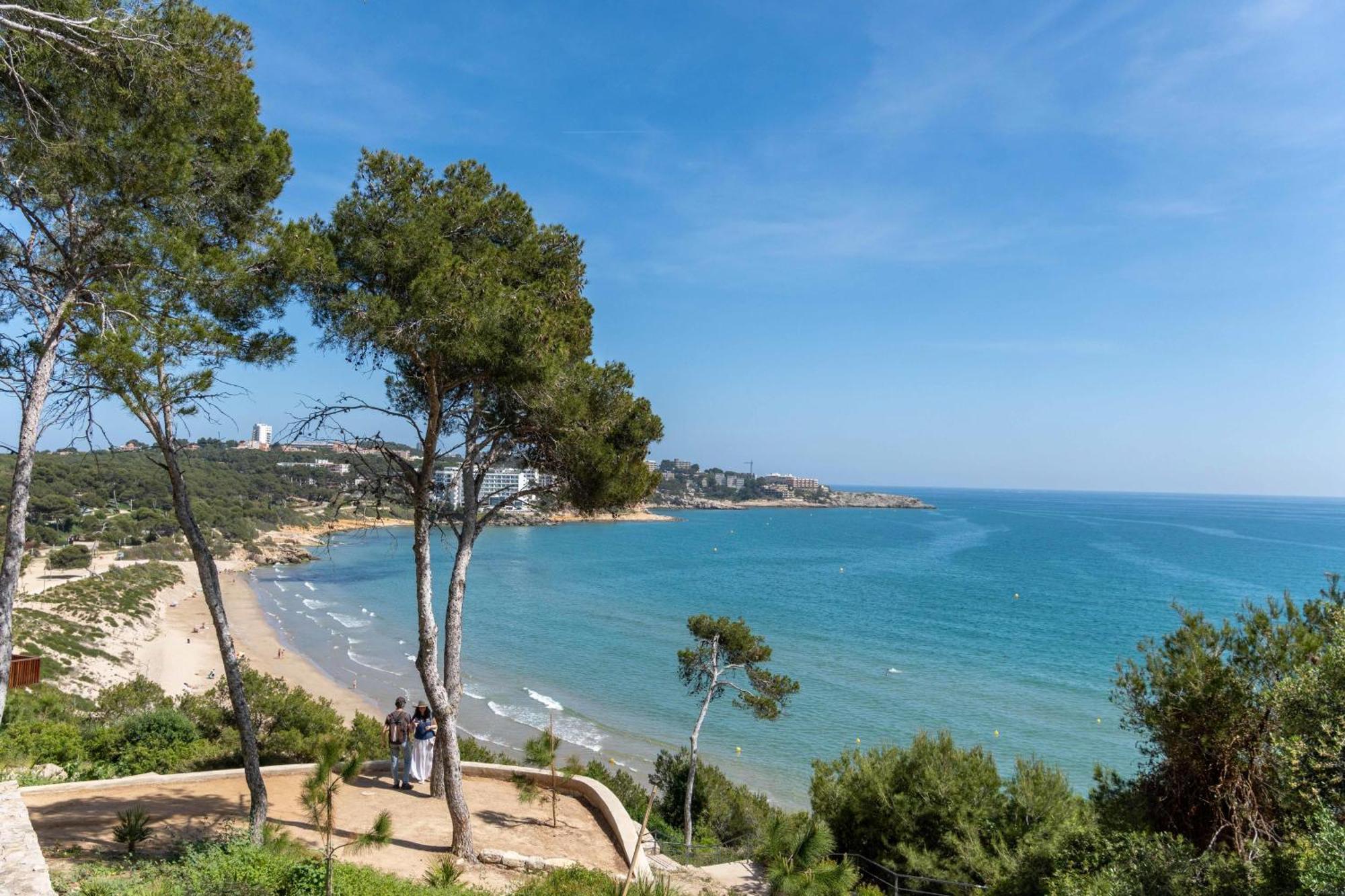 Coastal Paradise & Cozy Home With A 100M From The Beach! Cambrils Exterior photo