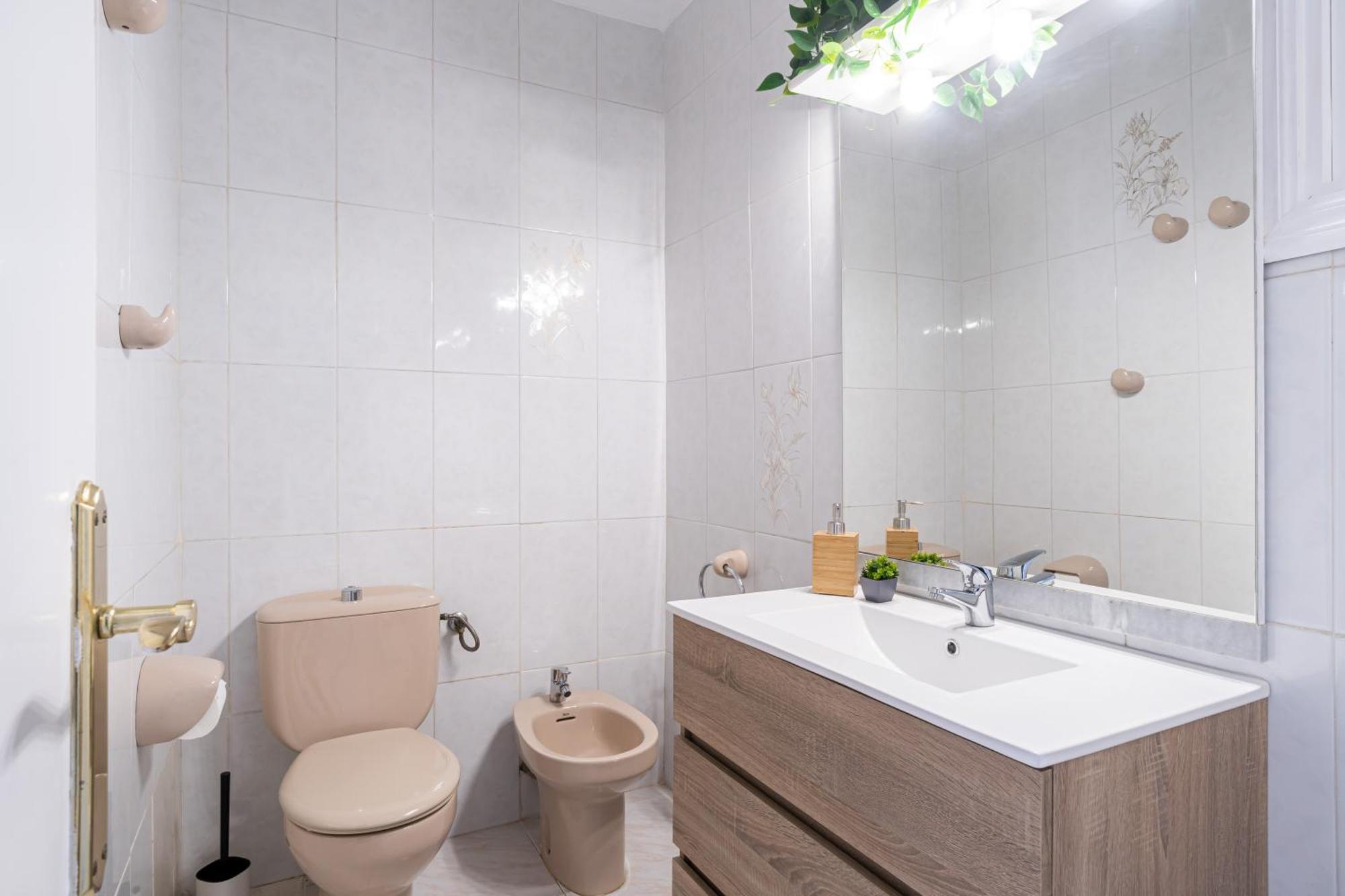 Coastal Paradise & Cozy Home With A 100M From The Beach! Cambrils Exterior photo