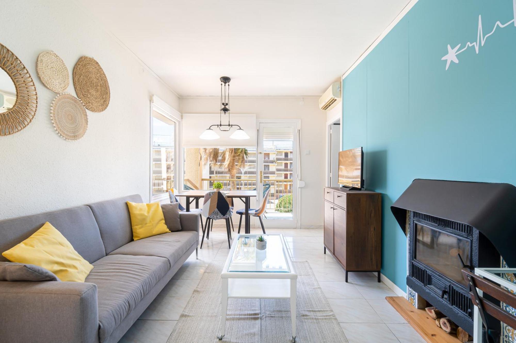 Coastal Paradise & Cozy Home With A 100M From The Beach! Cambrils Exterior photo