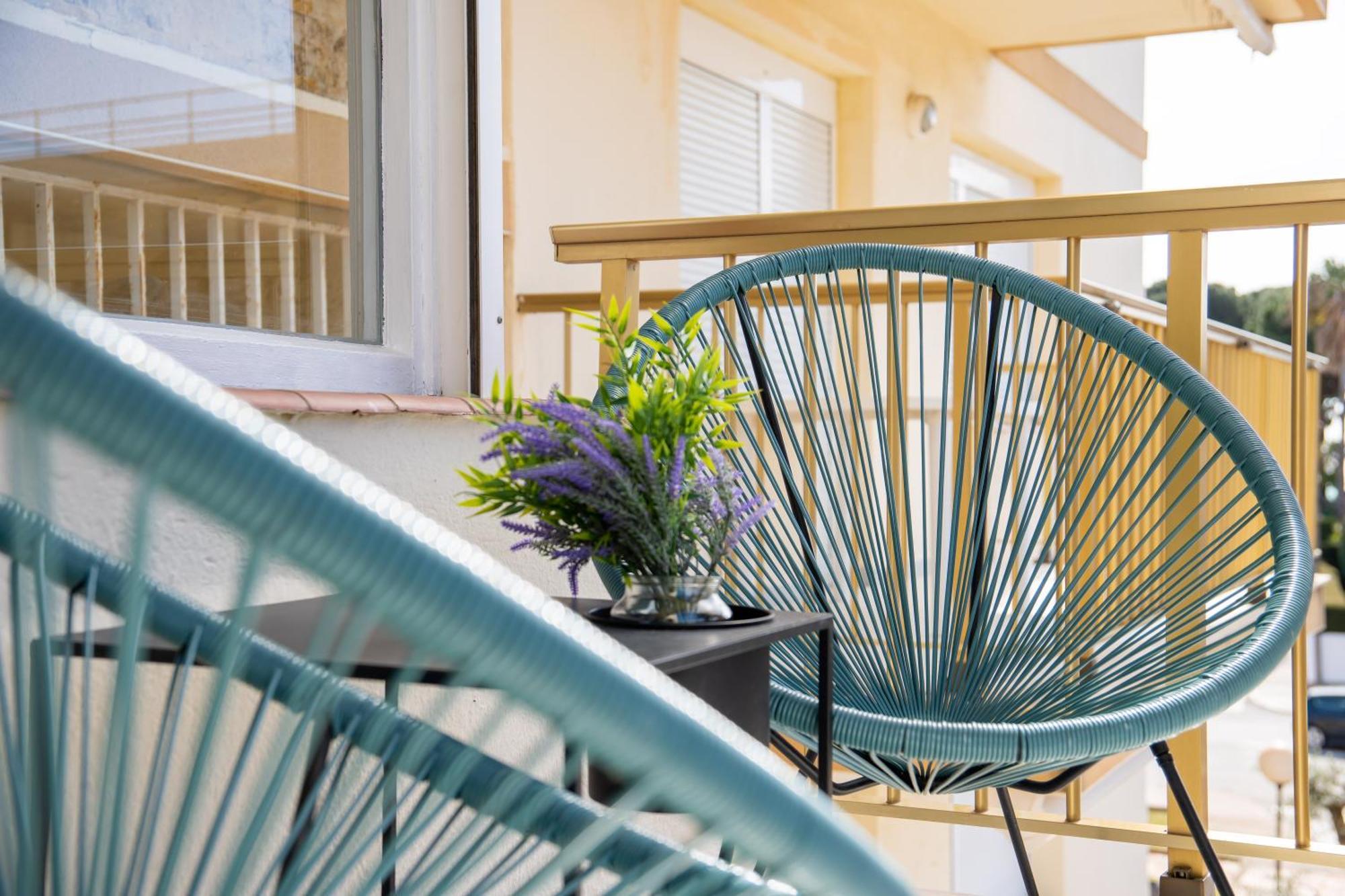 Coastal Paradise & Cozy Home With A 100M From The Beach! Cambrils Exterior photo
