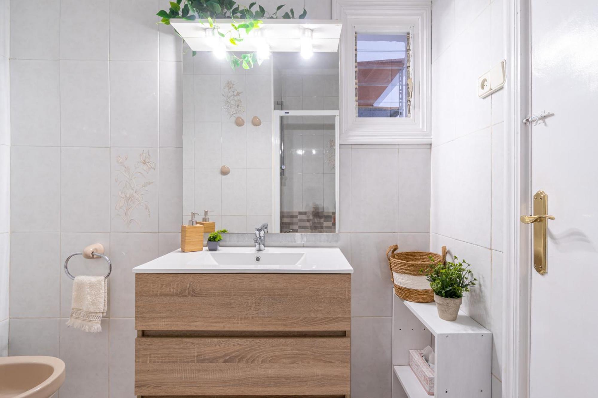 Coastal Paradise & Cozy Home With A 100M From The Beach! Cambrils Exterior photo